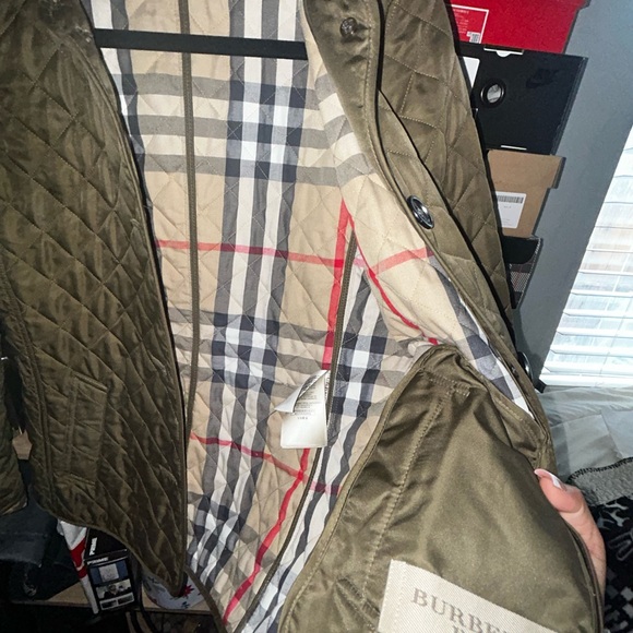 Burberry Britt Quilted Jacket - Picture 3 of 9